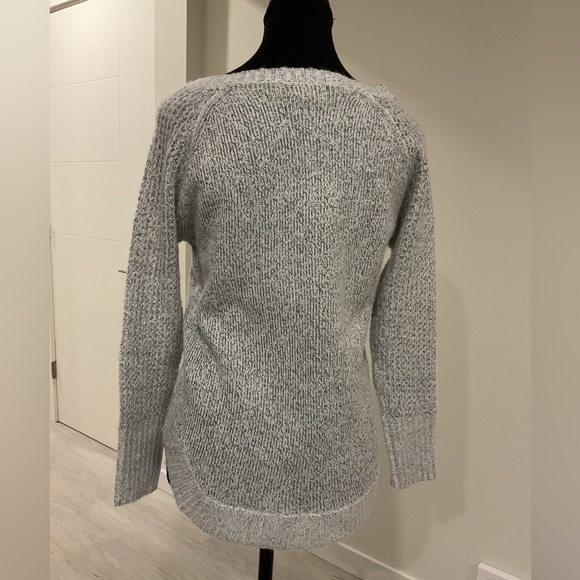 GUILTY The Softest Gray V-neck with banded curved hem. - Picture 4 of 8